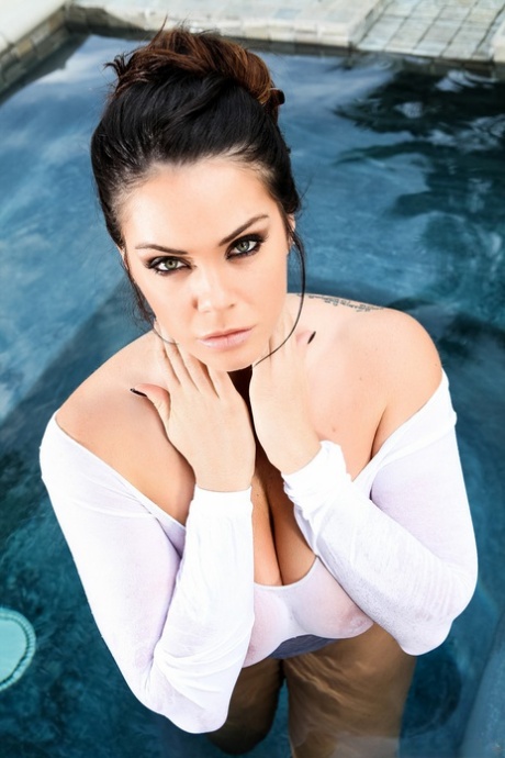 Alison Tyler actriz atractiva foto