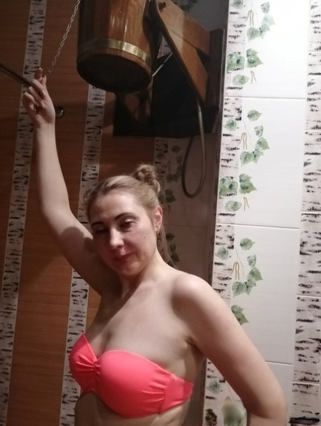 mamá jap enormes tetas sin censura caliente bonita foto